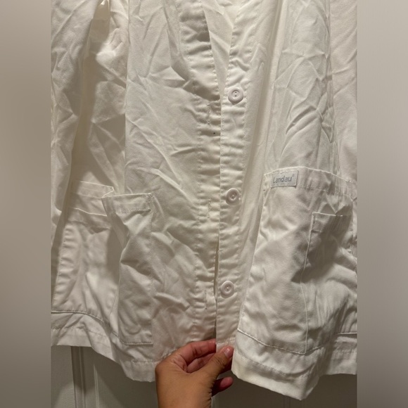 Long Island University Nursing white lab coat size medium - Picture 6 of 8